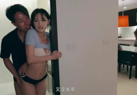 Đứa cháu gái mới lớn và người chú dâm số hưởng